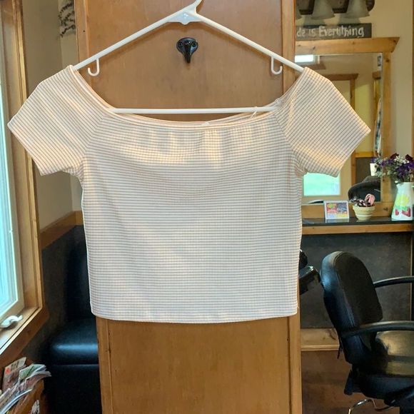 Ribbed Striped Cropped Neutral Yellow Off Shoulder Baby Short Sleeve Top Tee - Picture 1 of 3